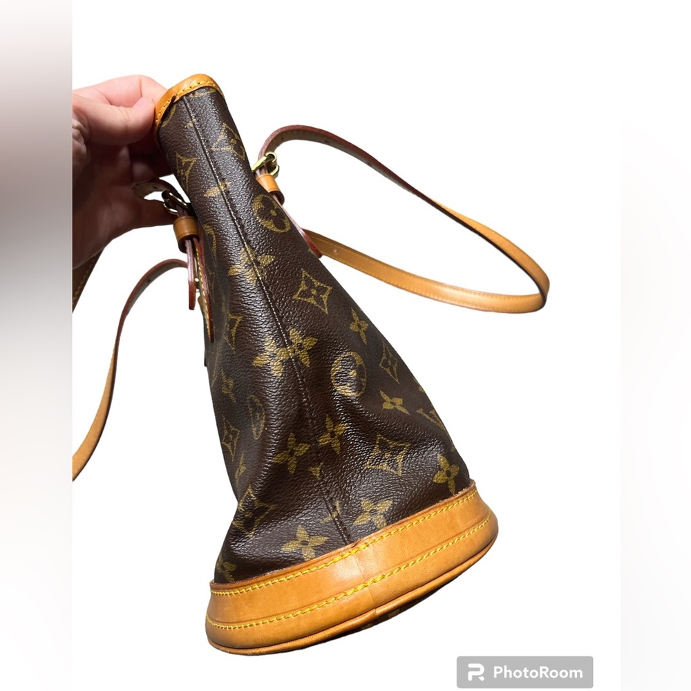 Louis Vuitton Monogram Petit Bucket Bag - Picture 5 of 17